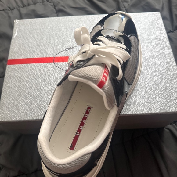 Pradas for sell - Picture 4 of 4